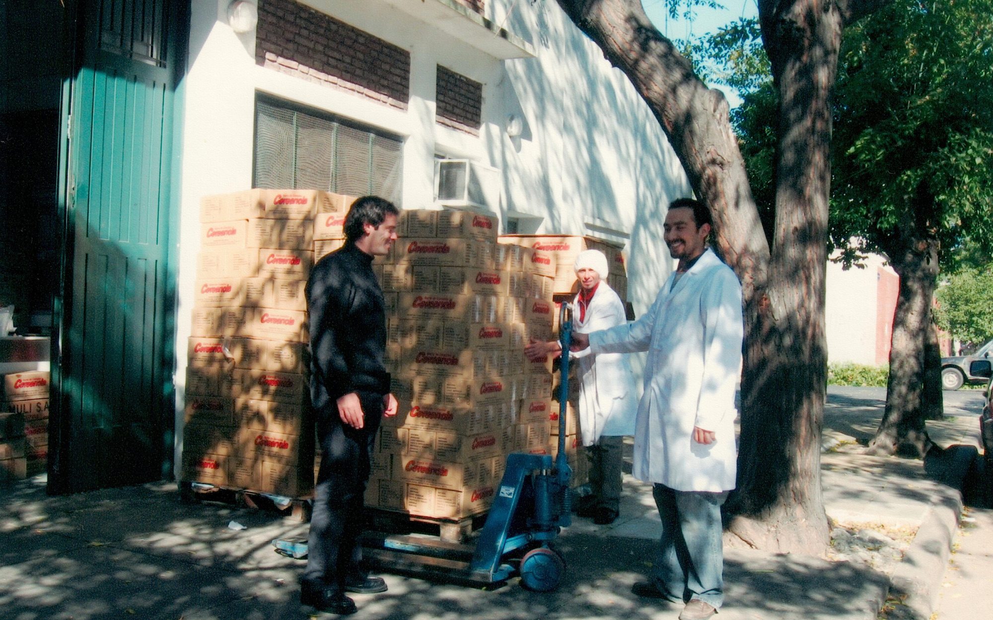 Reparto de cajas de Cereanola